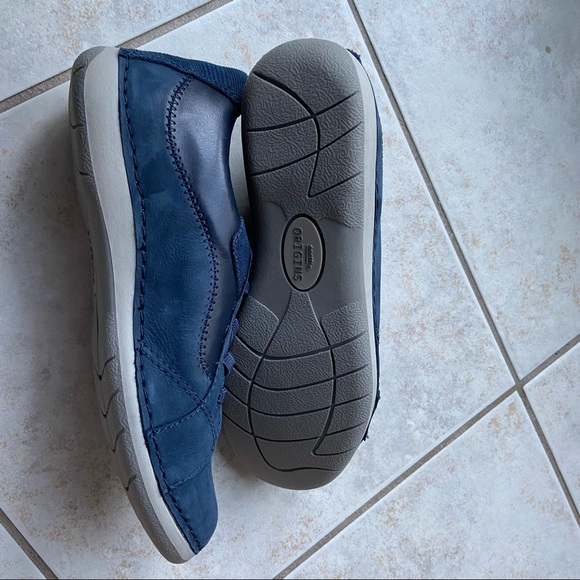 Earth Origins Moccasin Blue Sample Shoes brand new without tag size 7 - 7 1/2 - Picture 4 of 11